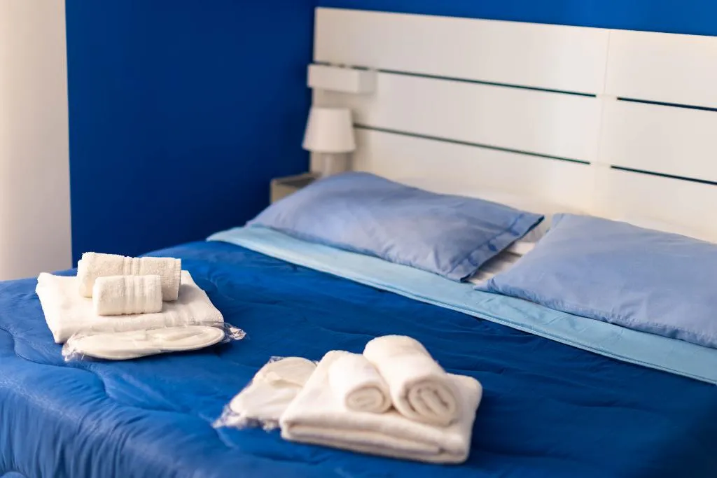 DOUBLE STANDARD Room, B&B Colori e Note, Naples