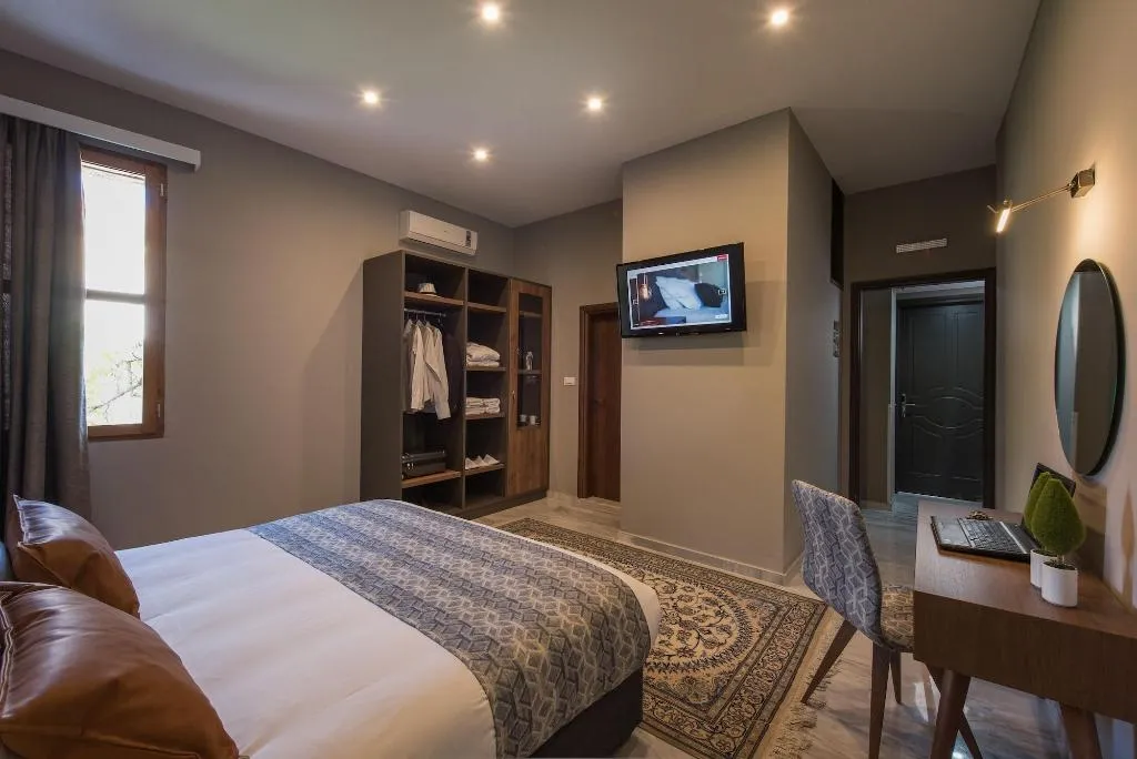 Room, Minaret Suites & Apartments, Crete