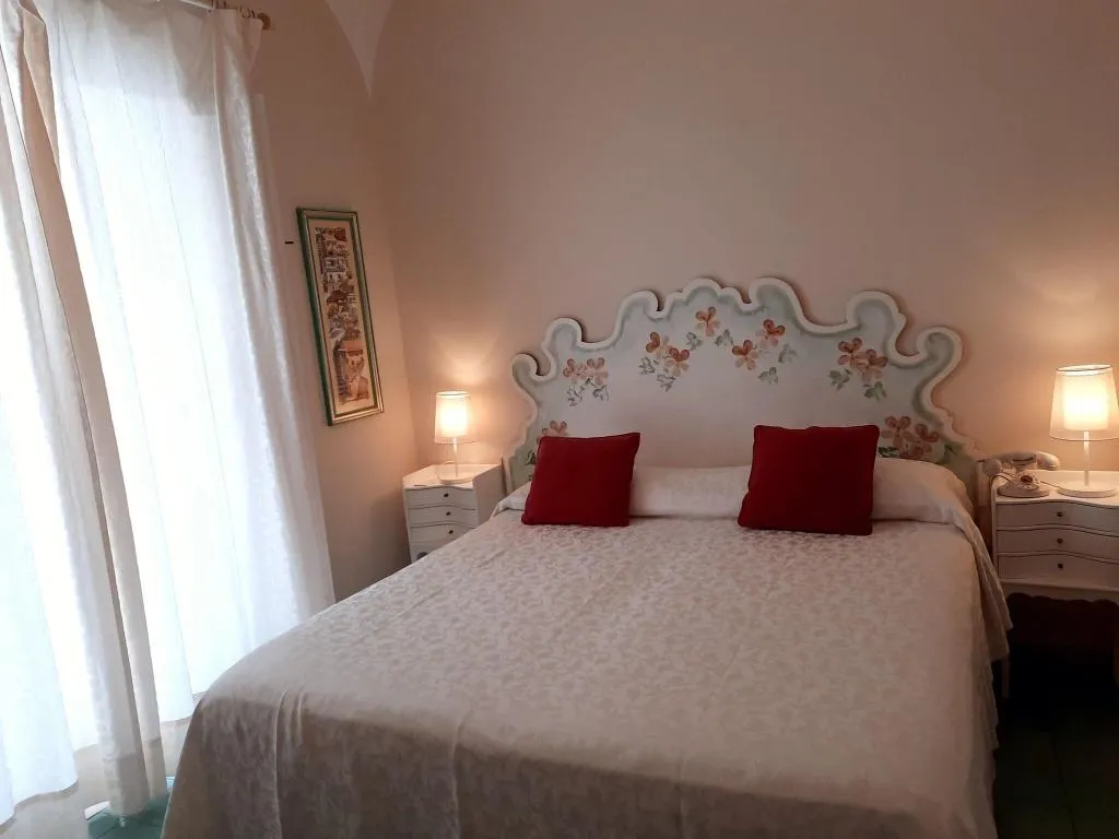 Room, Villa La Tartana, Naples