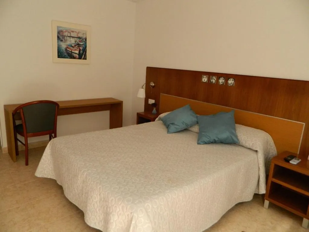 Room, Pension Rovior, Costa Dorada