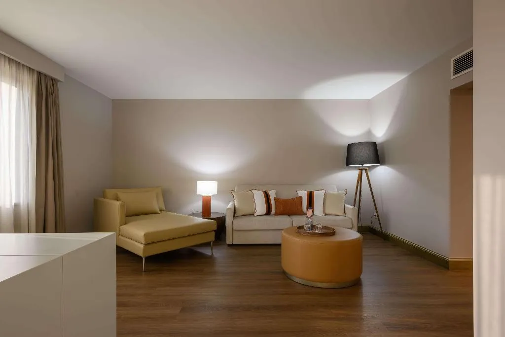 JUNIOR SUITE STANDARD Room, Aeminium Coimbra, Affiliated by Meliá, Porto