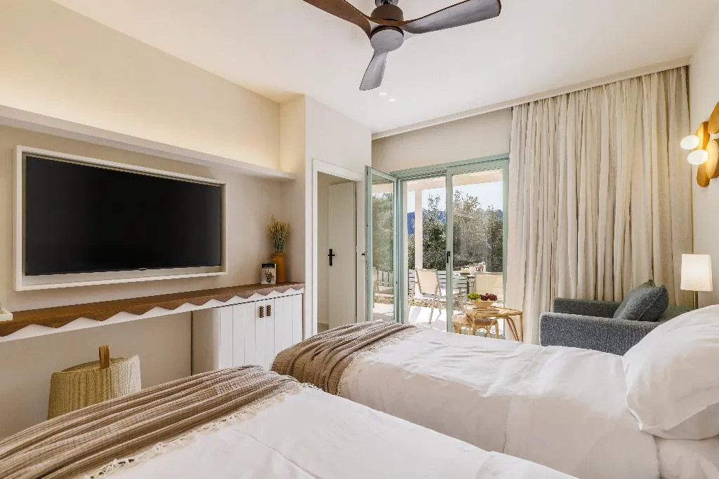 FAMILY ROOM DELUXE TWO BEDROOM Room, Minnŏ Boutique Hotel & Spa, Skiathos