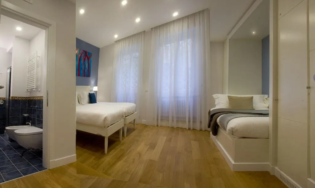 Room, Ripense In Trastevere, Rome