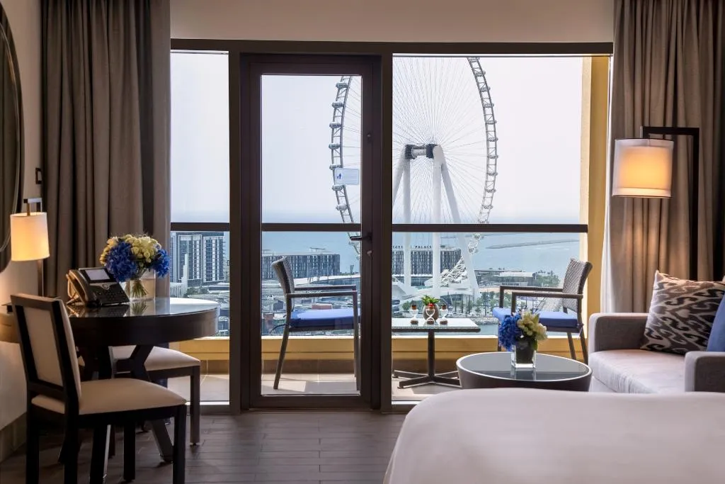 TWIN SEA FRONT Room, Amwaj Rotana-Jumeirah Beach, Dubai