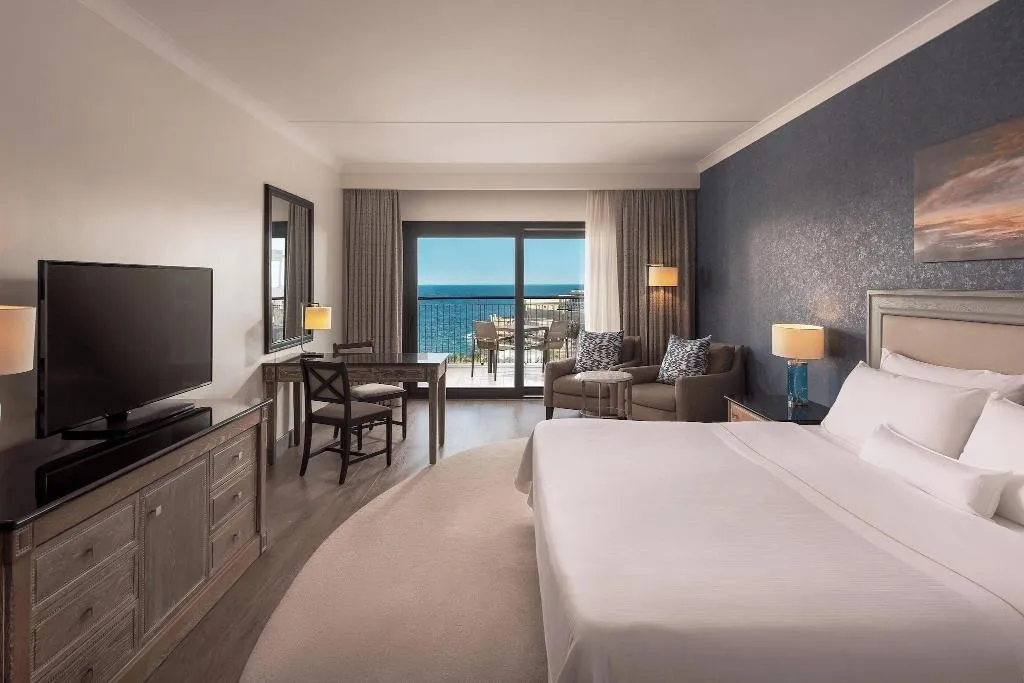 DOUBLE DELUXE SEA VIEW Room, Westin Dragonara Resort, Malta