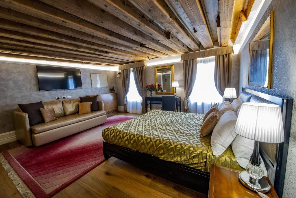Room, EGO' Residence Venice, Venice