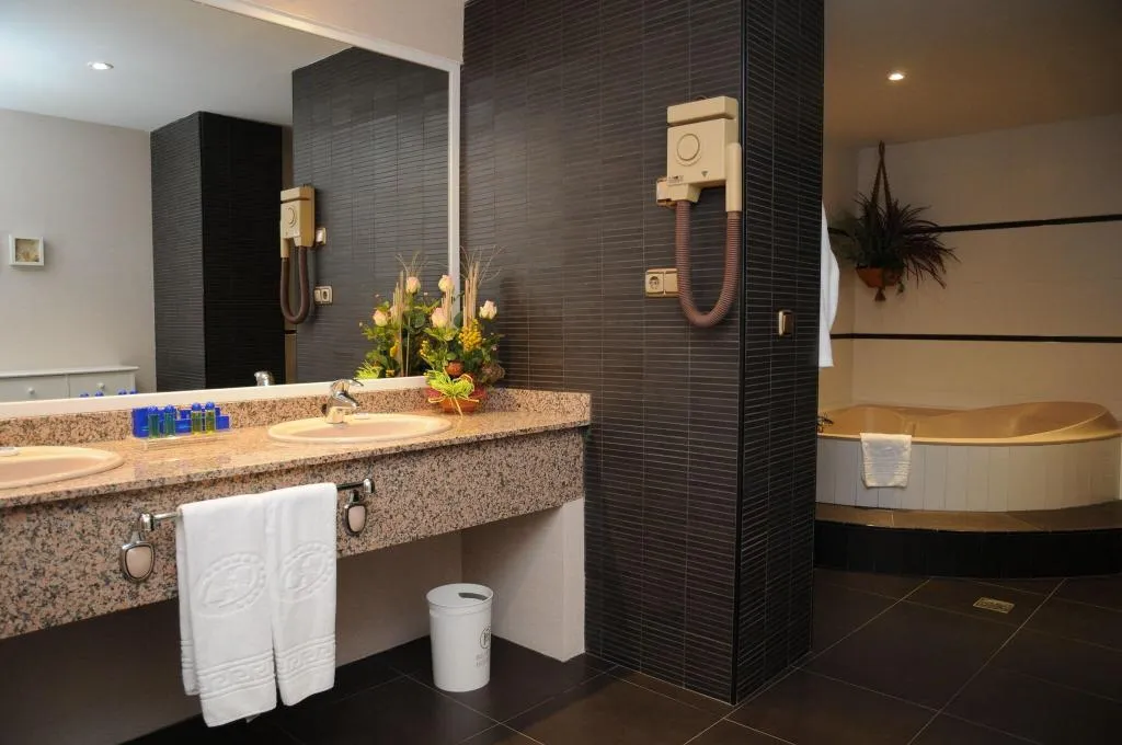 SUITE SUPERIOR Room, Beatriz Toledo Auditorium & Spa, Madrid