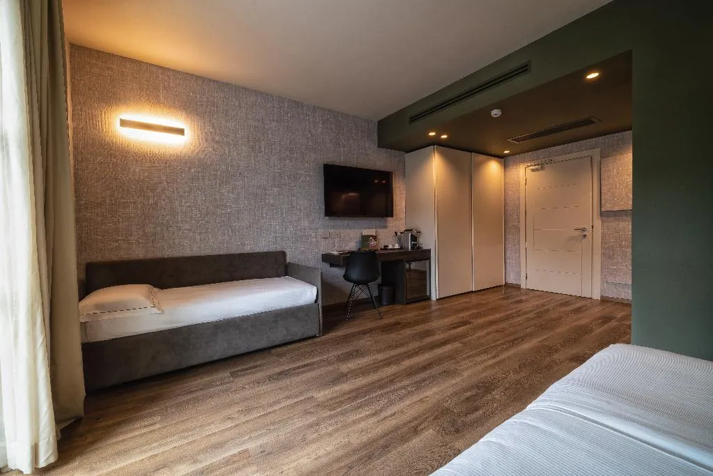 DOUBLE SUPERIOR Room, Phi Hotel Piajo, Milan