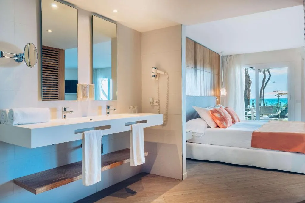Room, Iberostar Waves Playa de Muro, Majorca