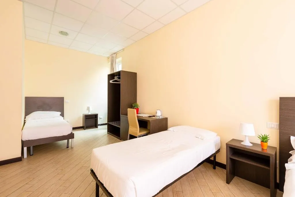 Room, Hotel Central Lodge, Naples