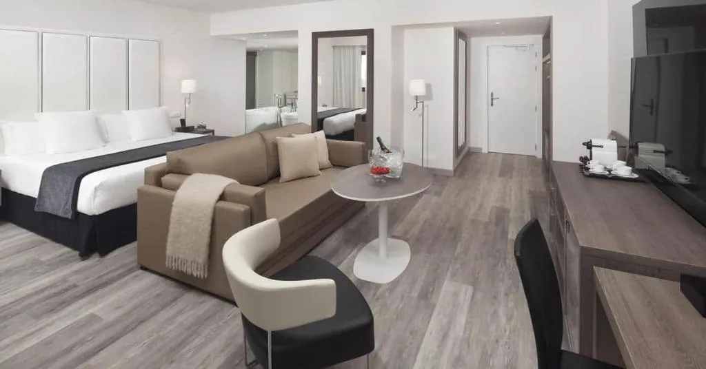 Room, Melia Lebreros, Seville