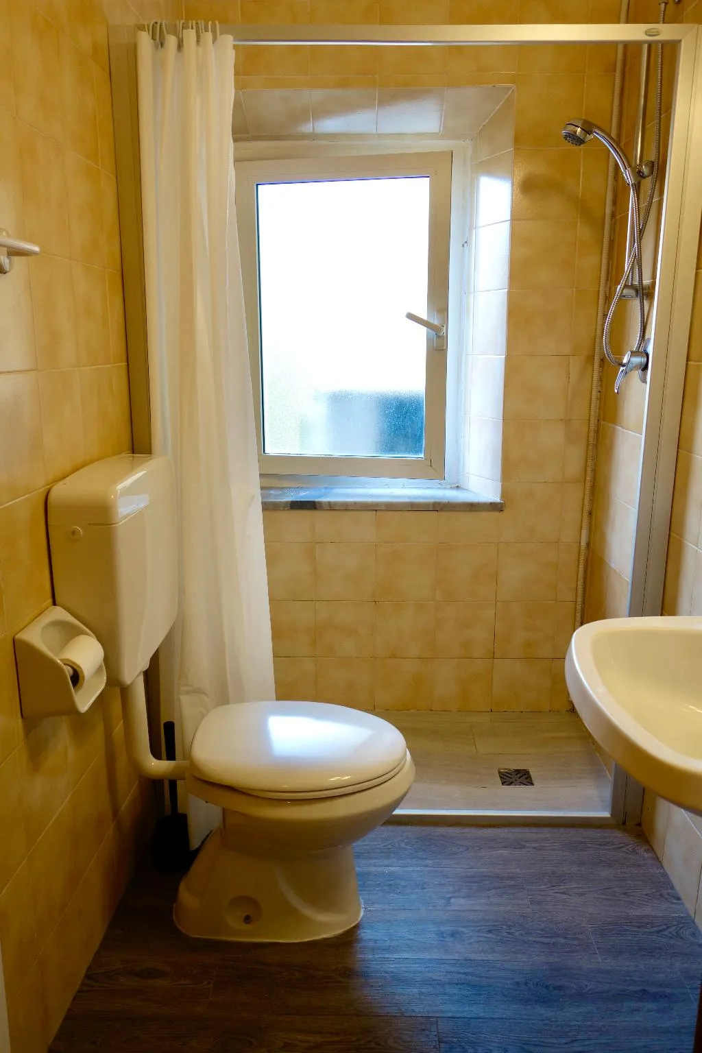 Room, Genesio, Florence
