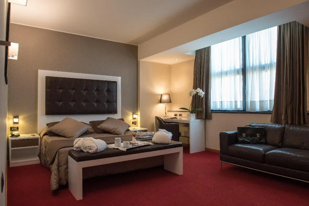 TRIPLE STANDARD Room, Magris Hotel, Naples