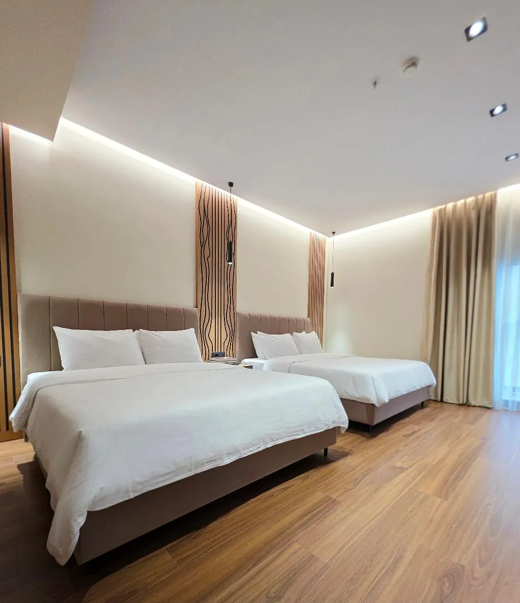 QUADRUPLE CITY VIEW TWO DOUBLE BEDS Room, Valza Boutique Hotel, Kavaje
