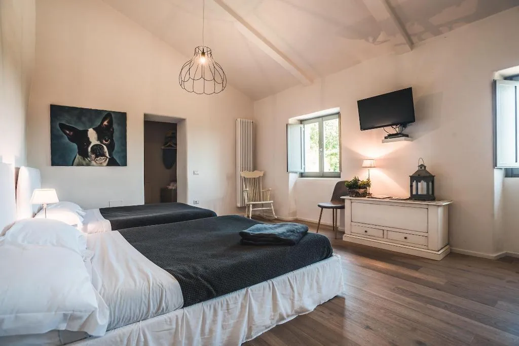Room, Nikis Resort, Umbria
