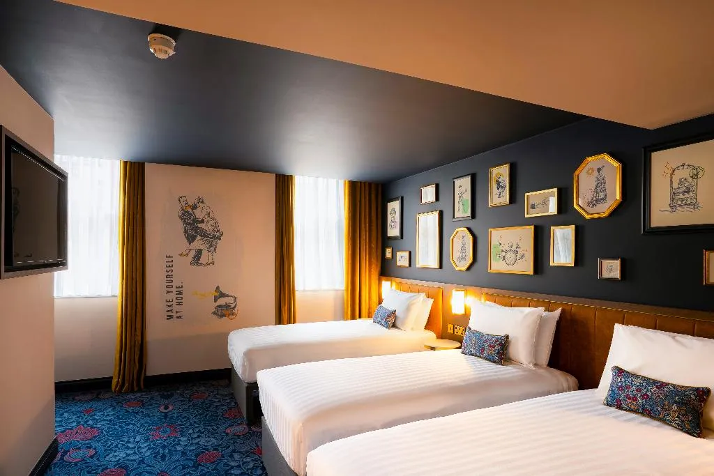 TRIPLE DELUXE Room, The Mercantile Hotel, Dublin