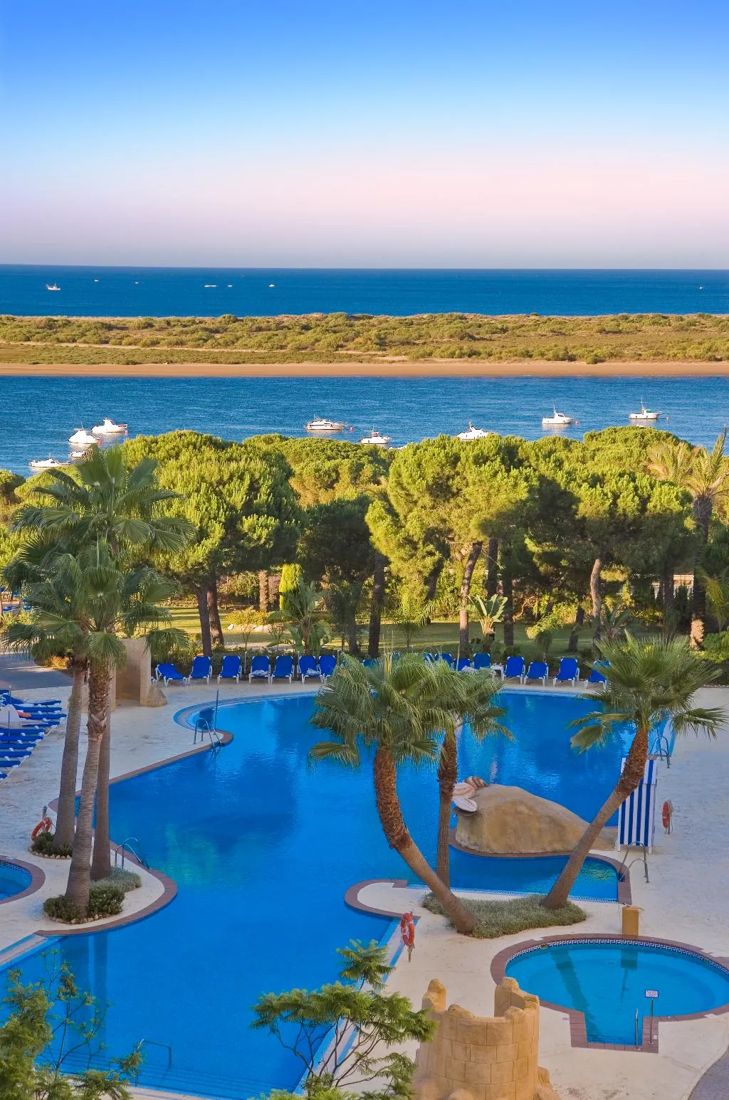 Pool, Playacartaya, Costa De La Luz