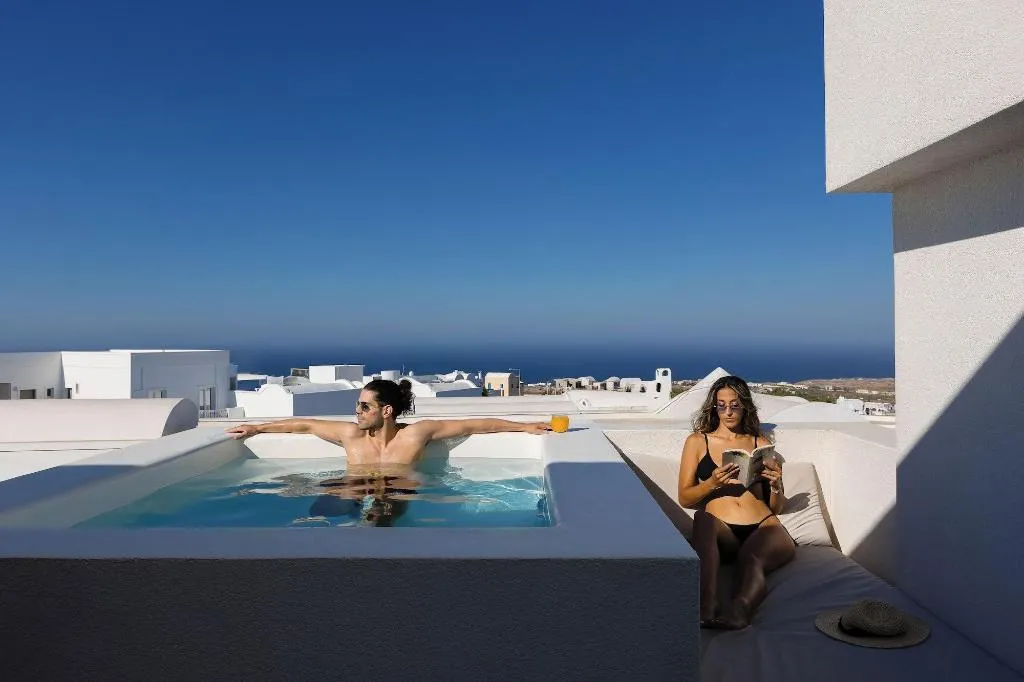 Room, Neo Luxury Suites, Santorini