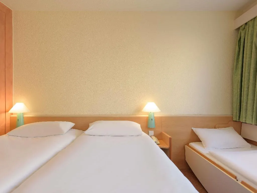 TWIN STANDARD Room, Ibis Alicante, Costa Blanca