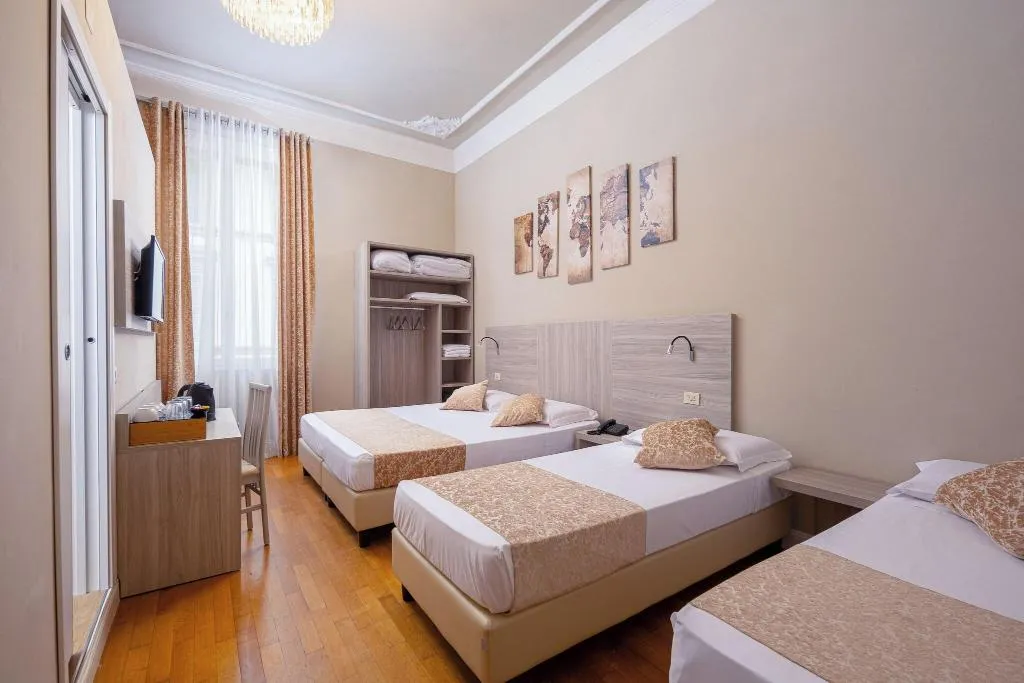 QUADRUPLE STANDARD Room, Lilium Hotel, Florence