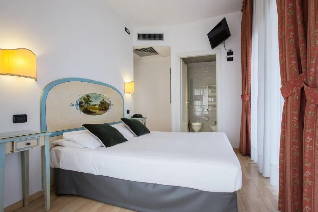 SINGLE STANDARD Room, Ariston, Venice