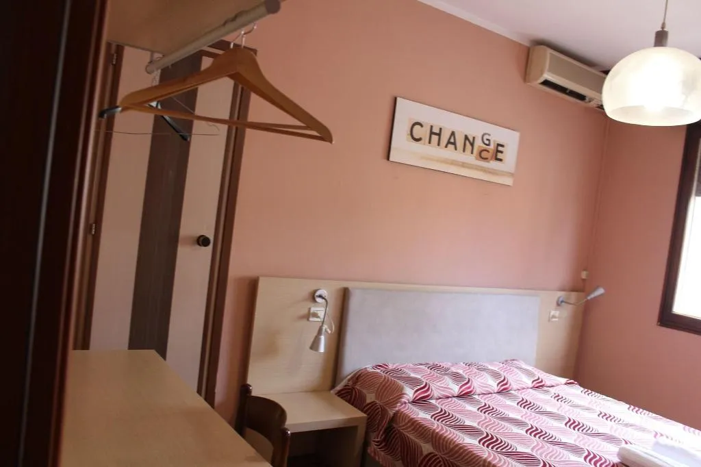 Room, Colombo Hotel & Hostel For Backpackers, Venice