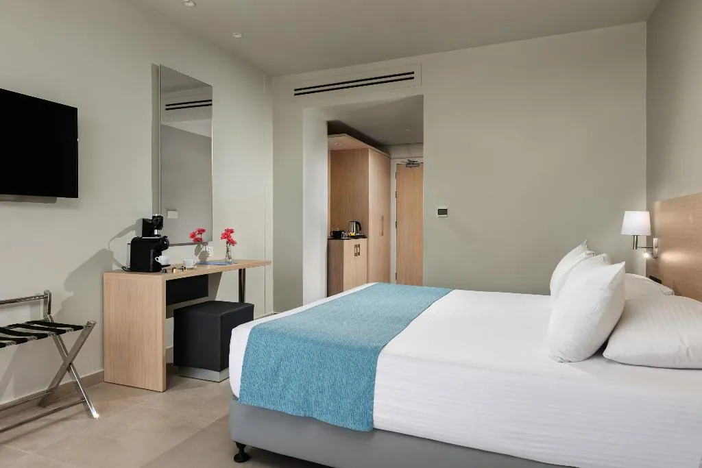 DOUBLE PREMIUM WITH VIEWS Room, Mayfair  Hotel, Cyprus