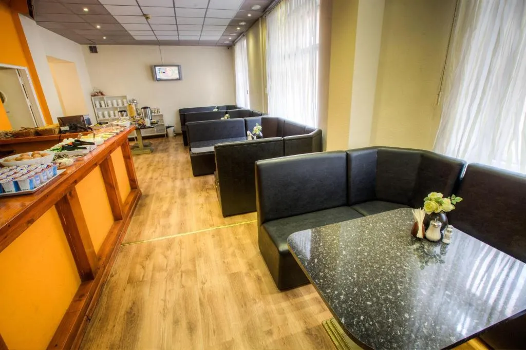 Restaurant, Viktorija Hotel, Riga