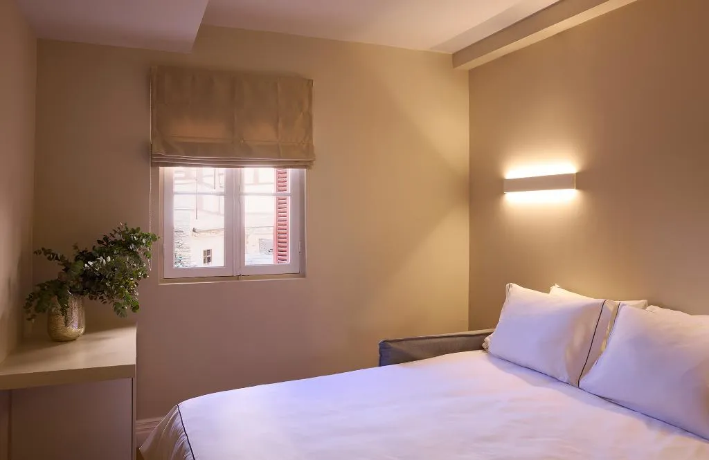 SUITE WITH BALCONY WITH VIEWS Room, Vrachos Athens Suites, Athens