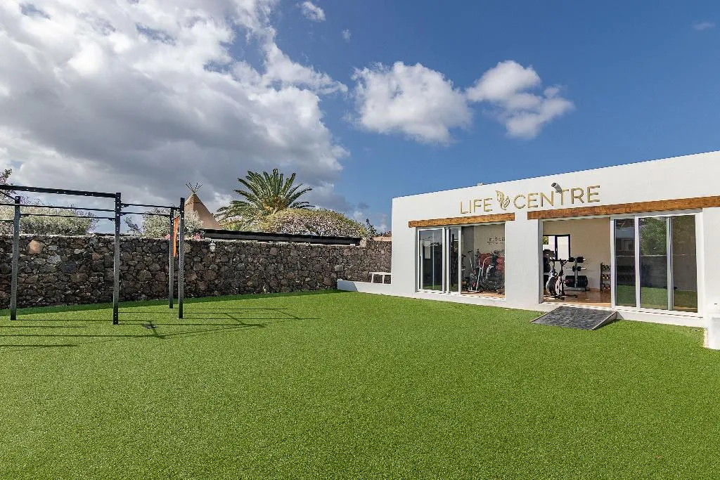 Sports and Entertainment, Casas Heddy, Lanzarote