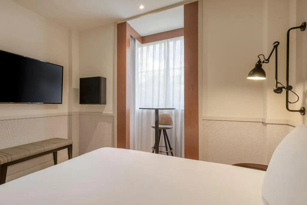DOUBLE QUEEN SIZE BED Room, AC Madrid Los Vascos, Madrid