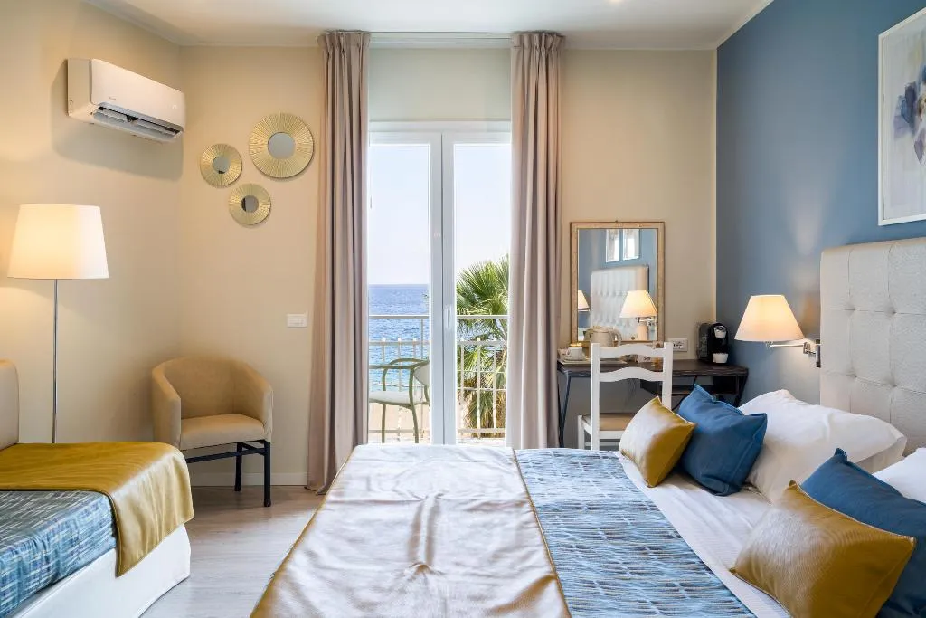 TRIPLE SEA VIEW WITH TERRACE Room, Hotel Rivage Taormina, Taormina
