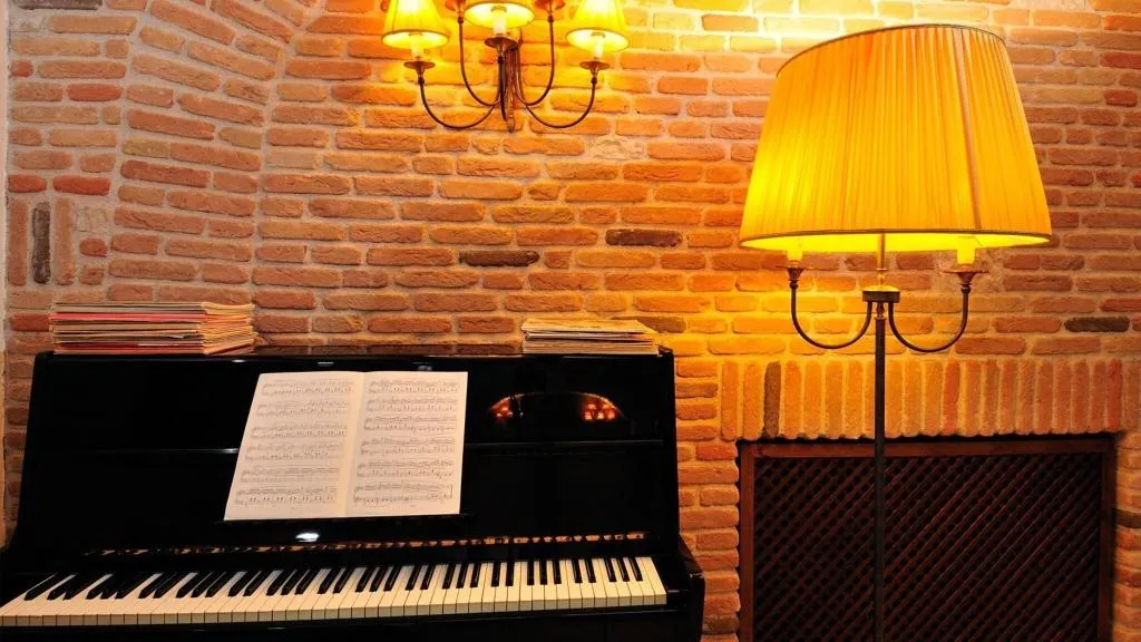 Lobby, Arbatasar, Cagliari