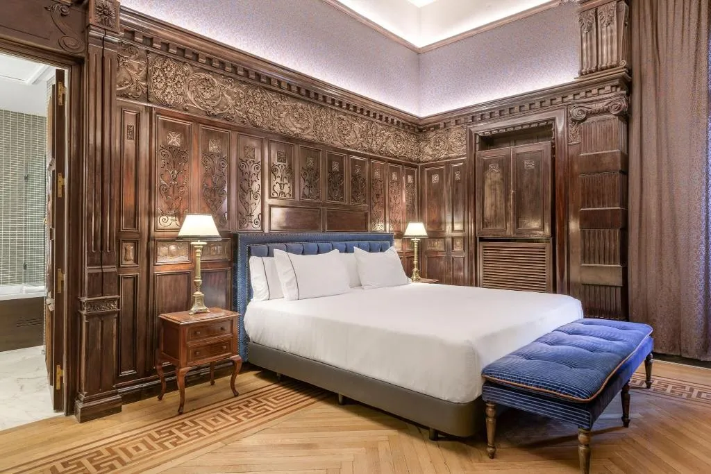 Room, AC Hotel Palacio del Retiro Autograph Collection, Madrid