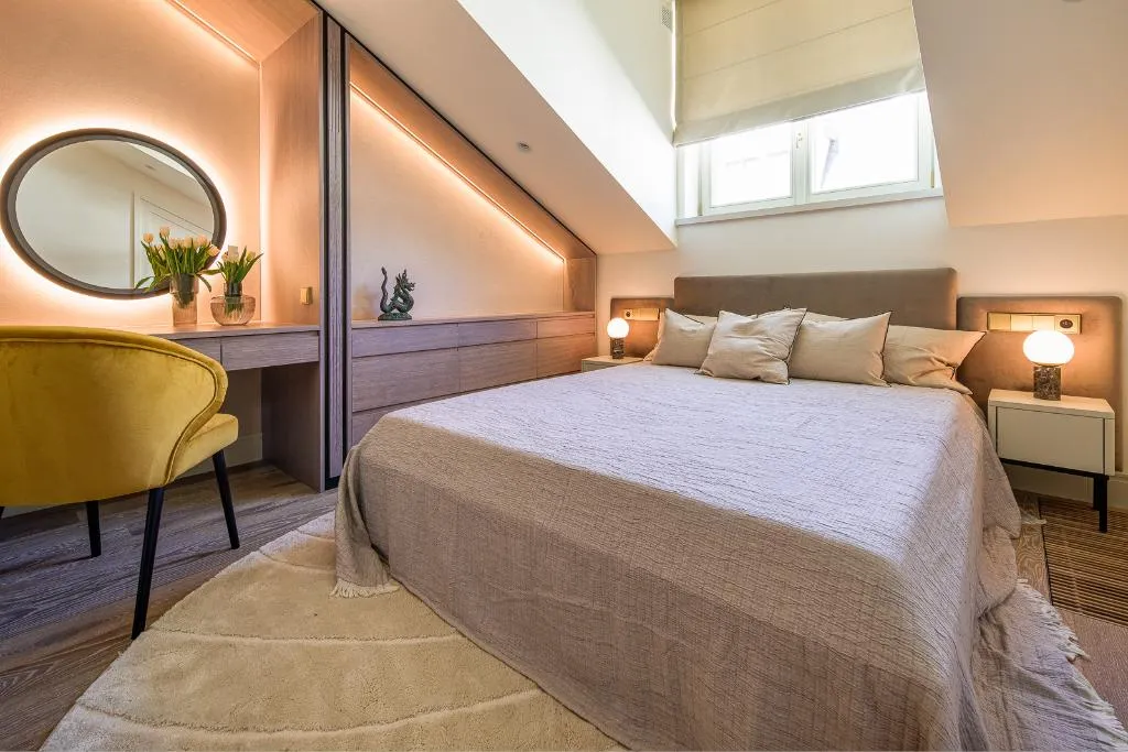 APARTMENT FOUR BEDROOMS TWO BATHROOMS Room, Art Boutique ApartHotel, Krakow
