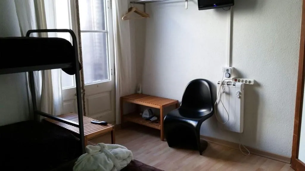Room, Break BCN - Hostal & Coffeebar, Barcelona
