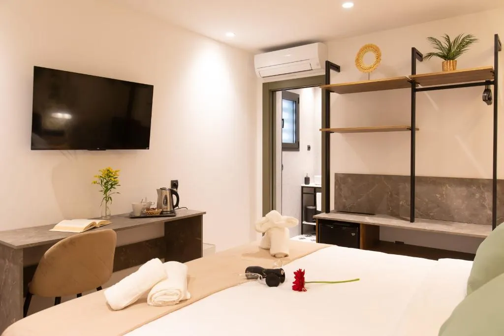 JUNIOR SUITE SUPERIOR KING BED Room, Boutique Rooms Playa Burriana, Costa Del Sol