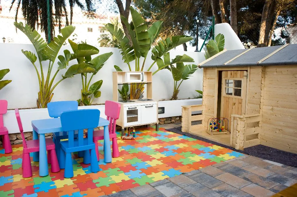 Sports and Entertainment, Anfora Ibiza, Ibiza