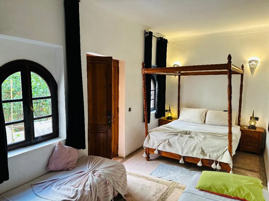 TRIPLE ONE BEDROOM ONE BATHROOM Room, Riad Dar El Bacha, Marrakech