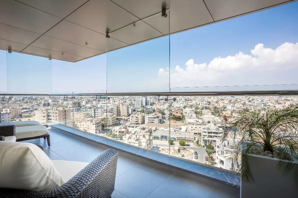 SUITE EXECUTIVE Room, Radisson Blu Hotel Larnaca, Cyprus
