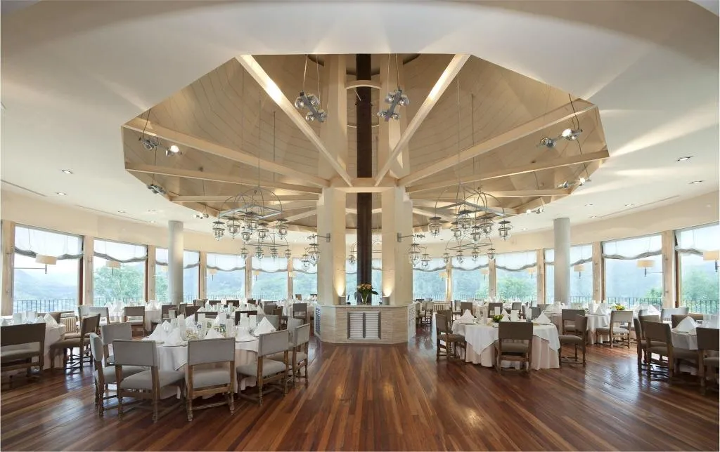 Restaurant, Parador de Vielha, Costa Brava