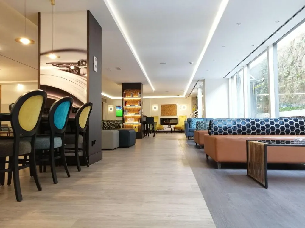 Lobby, Gran Versalles, Madrid