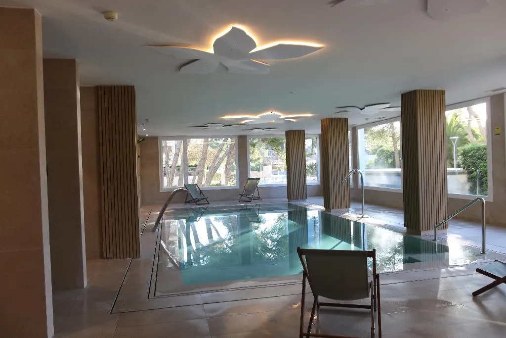Pool, Oleander, Majorca
