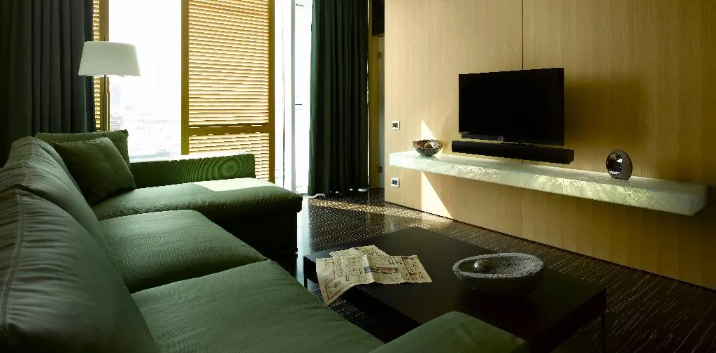 SUITE DELUXE HARBOUR VIEW Room, Romeo, Naples