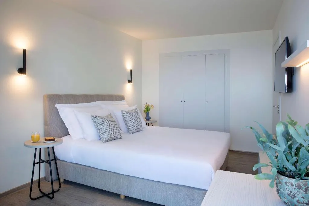 FAMILY ROOM POOL VIEW TWO BEDROOMS Room, Kosea Boutique Hotel, Kos