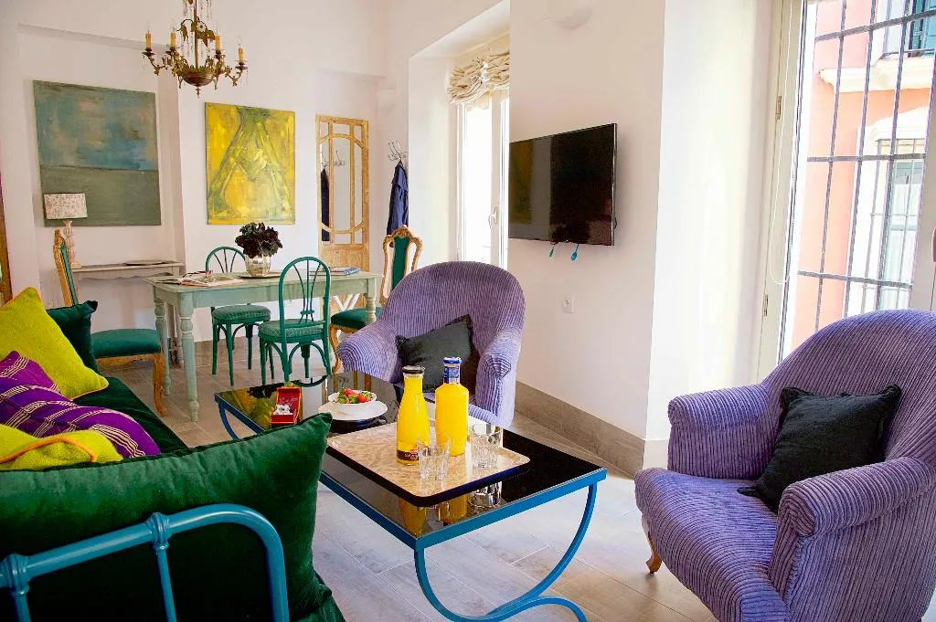 APARTMENT DELUXE Room, Overland Suites Catedral Luxury Apartments, Seville