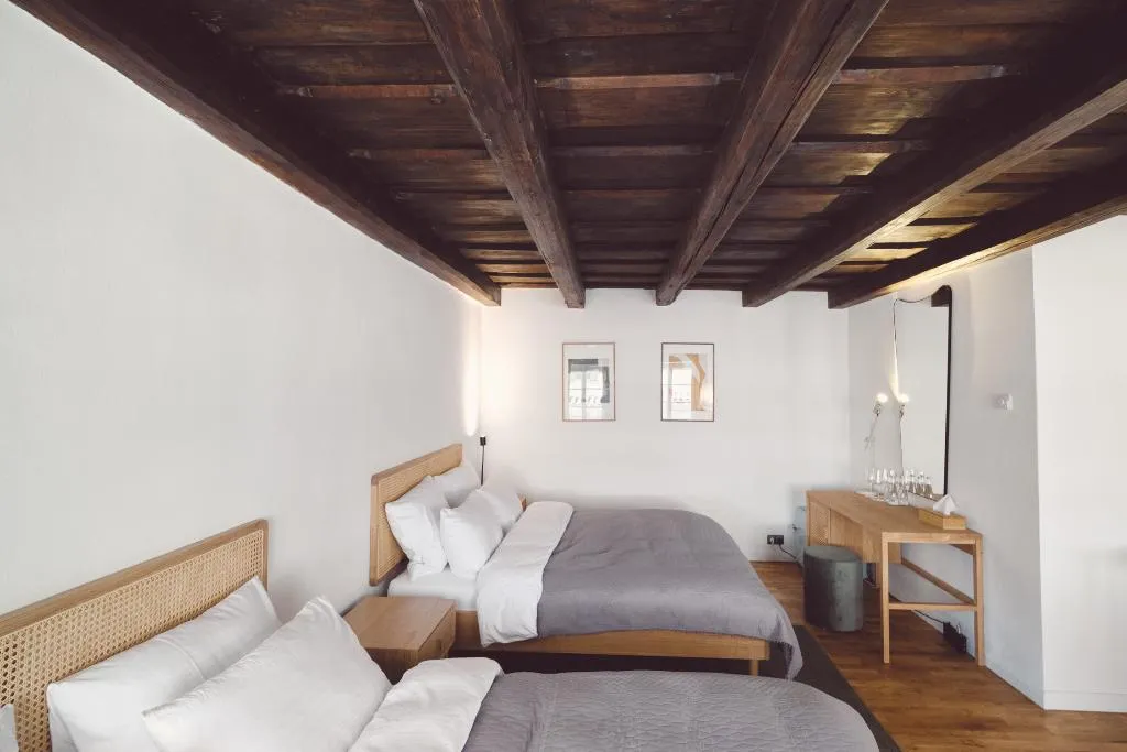 QUADRUPLE DELUXE Room, Domus Balthasar, Prague