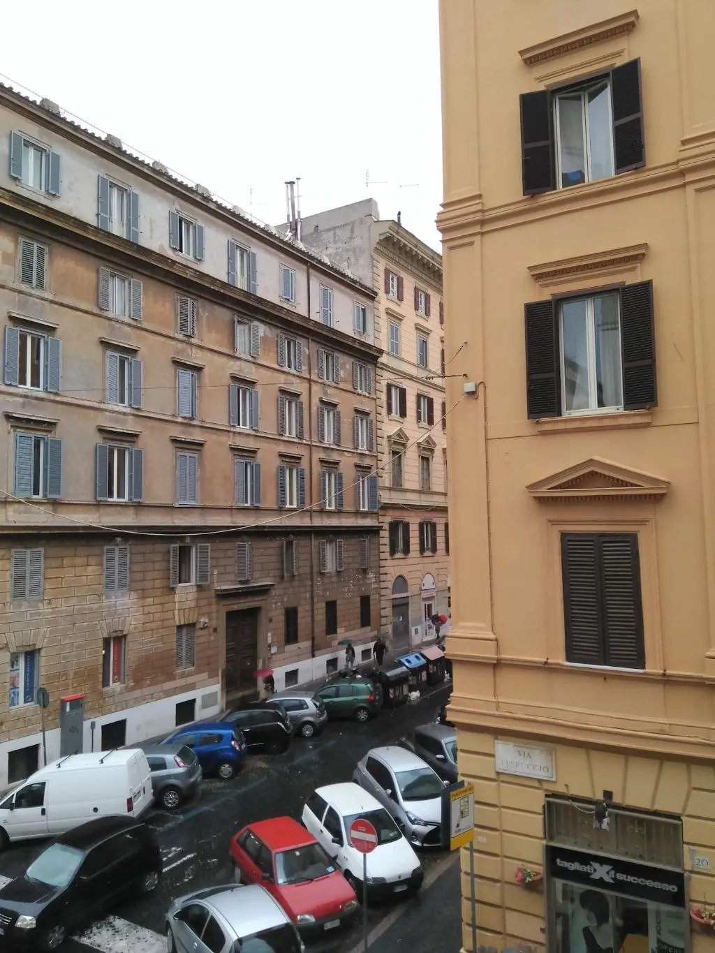 General view, Hotel Central Lodge, Naples