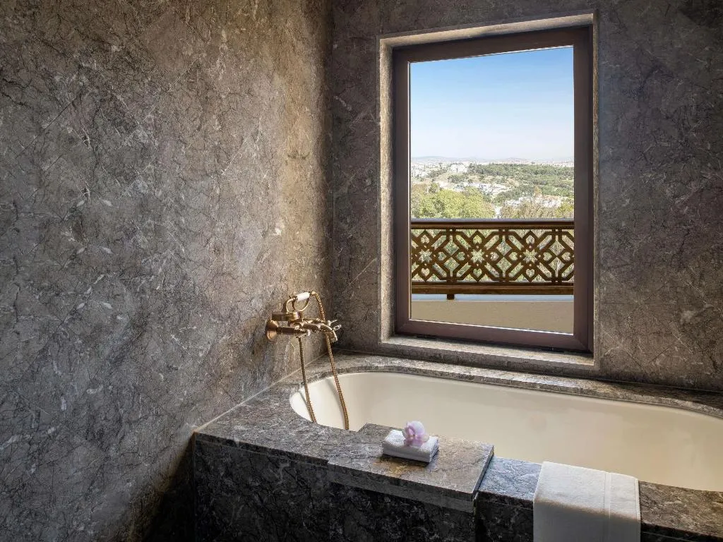 DOUBLE DELUXE KING BED Room, Fairmont Tazi Palace Tangier, Tangier