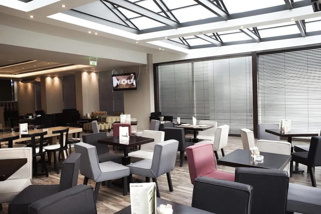 Lobby, Hellinis, Athens